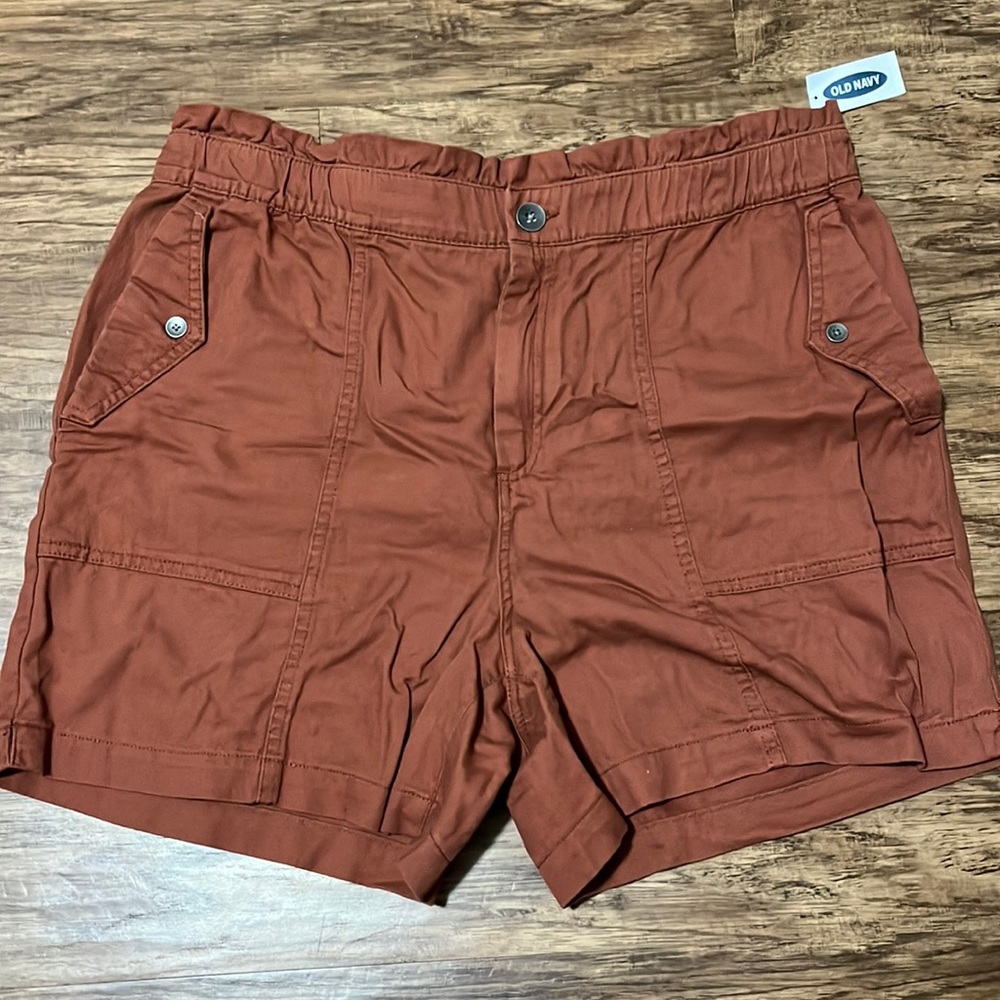 Old navy women’s shorts NWT